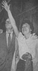 Ruth Roman waves at her son Dickie. Photo: Al Pucci